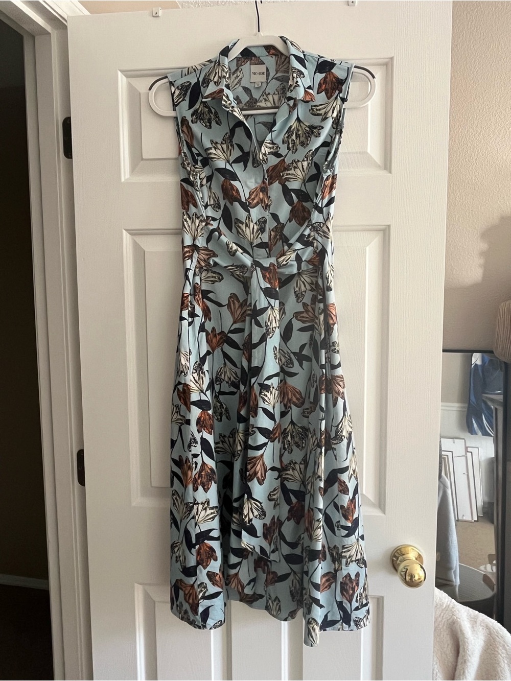 NIC+ZOE Light Blue Floral Midi Dress with Brown and Black Accents